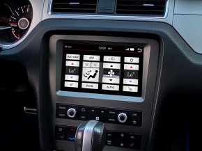 DYNAVIN 9"(22,9cm) Multimediagerät "D9-MST2010 Plus" für Ford Mustang BJ. 2010-2014 inkl. Navisoftware, DAB+